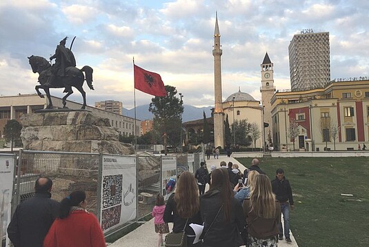Læs om Dagbog fra Albanien dag 1